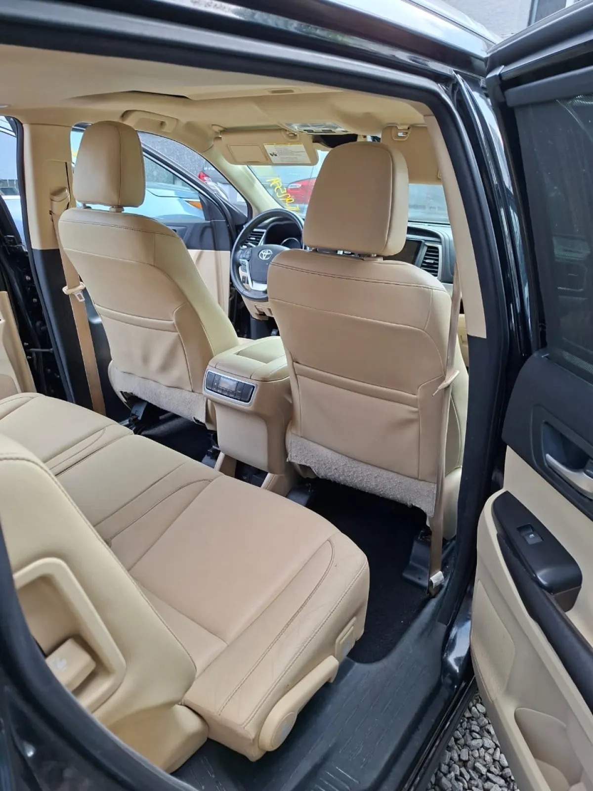 Foreign Used 2016 Toyota Highlander XLE AWD - Image 6