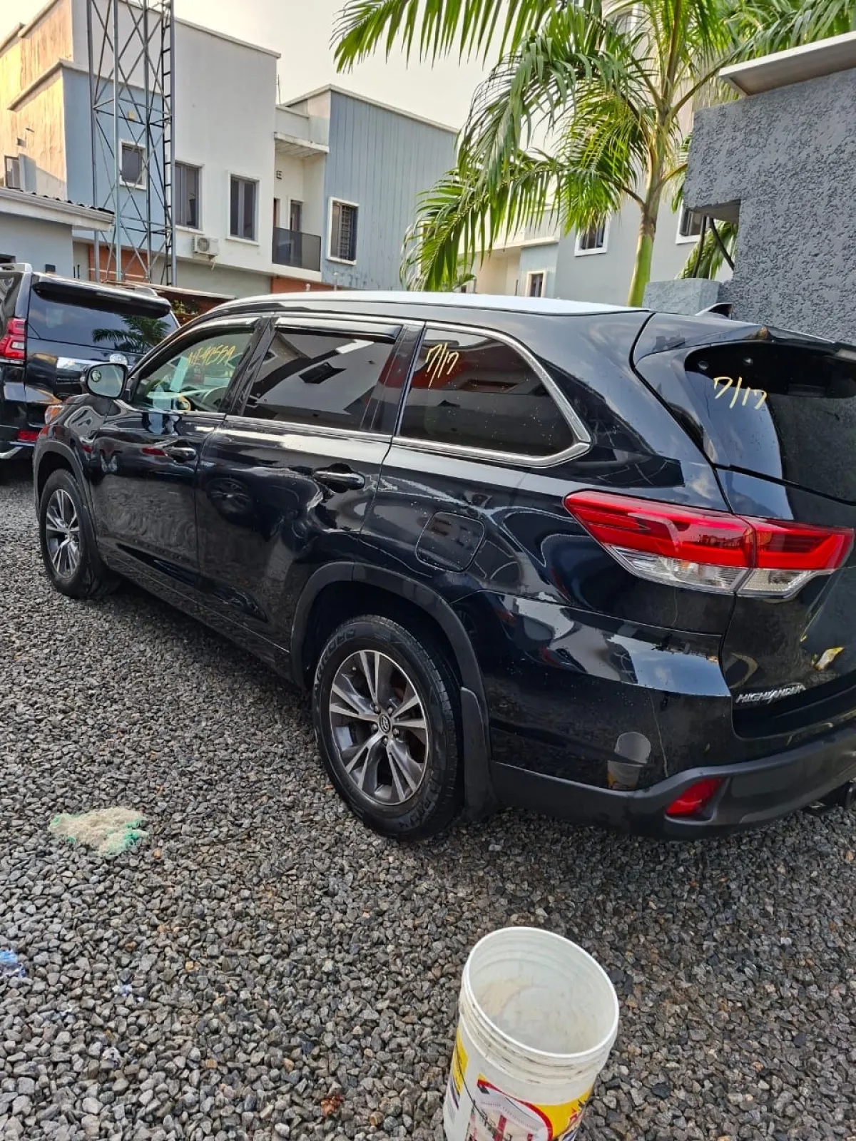 Foreign Used 2016 Toyota Highlander XLE AWD - Image 9