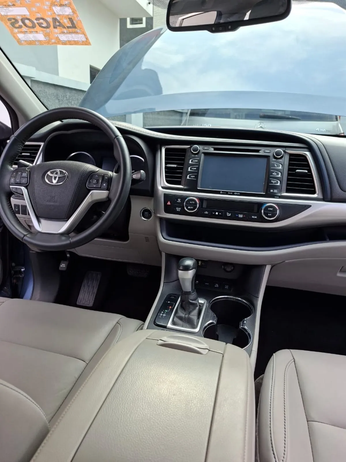 Foreign Used Blue 2016 Toyota Highlander XLE AWD - Image 3