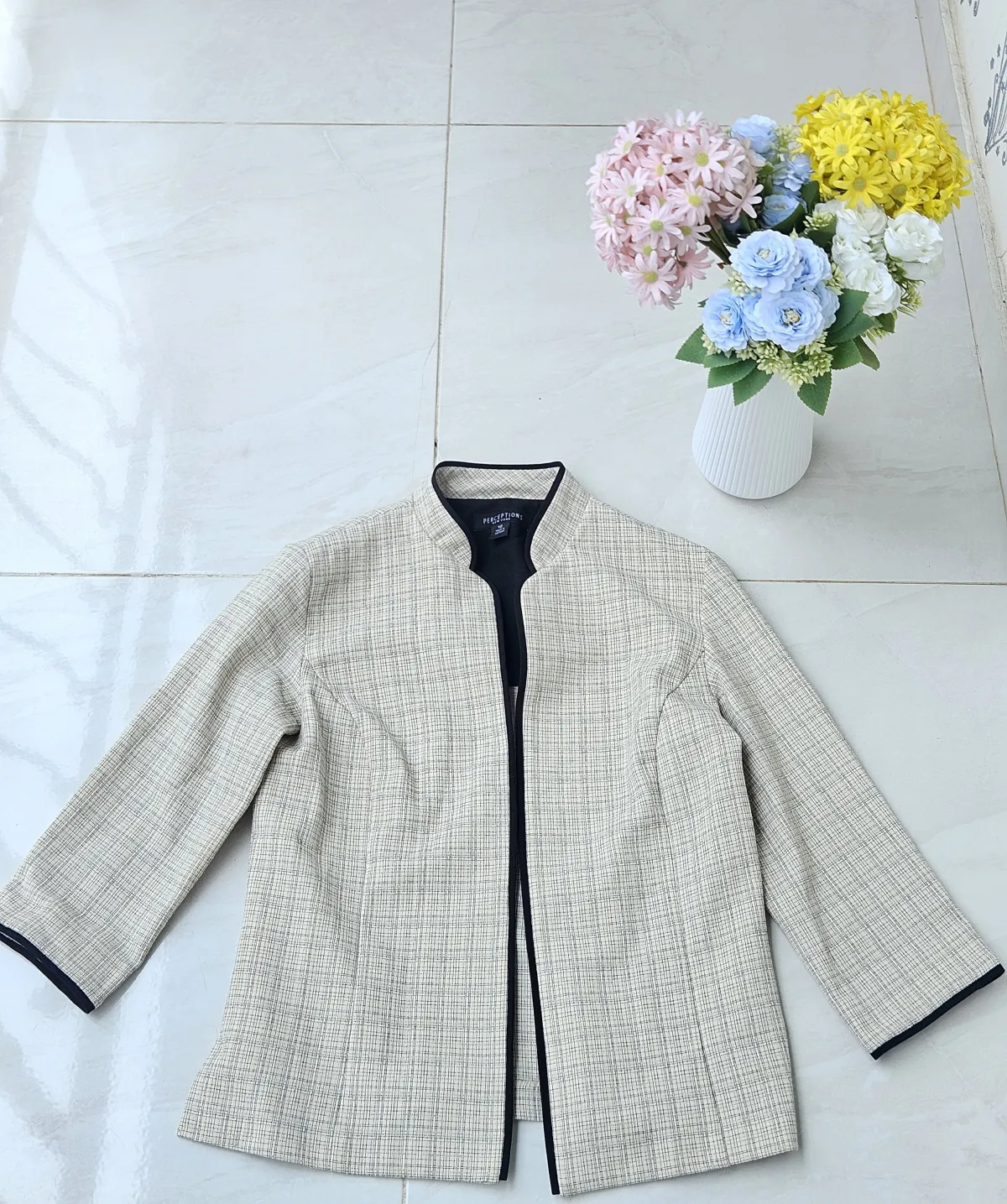Perceptions 3/4 sleeves blazer - Image 1