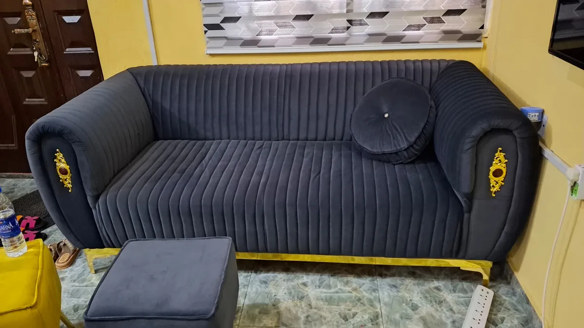 7 Seater Sofas - Image 1