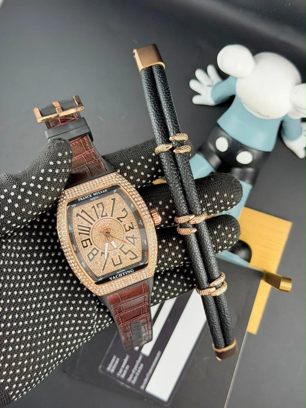 Franck muller leather stone set. - Image 3