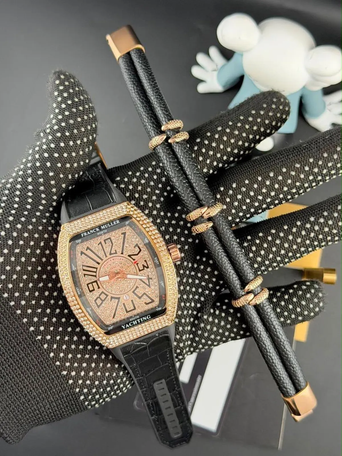 Franck muller leather stone set. - Image 4