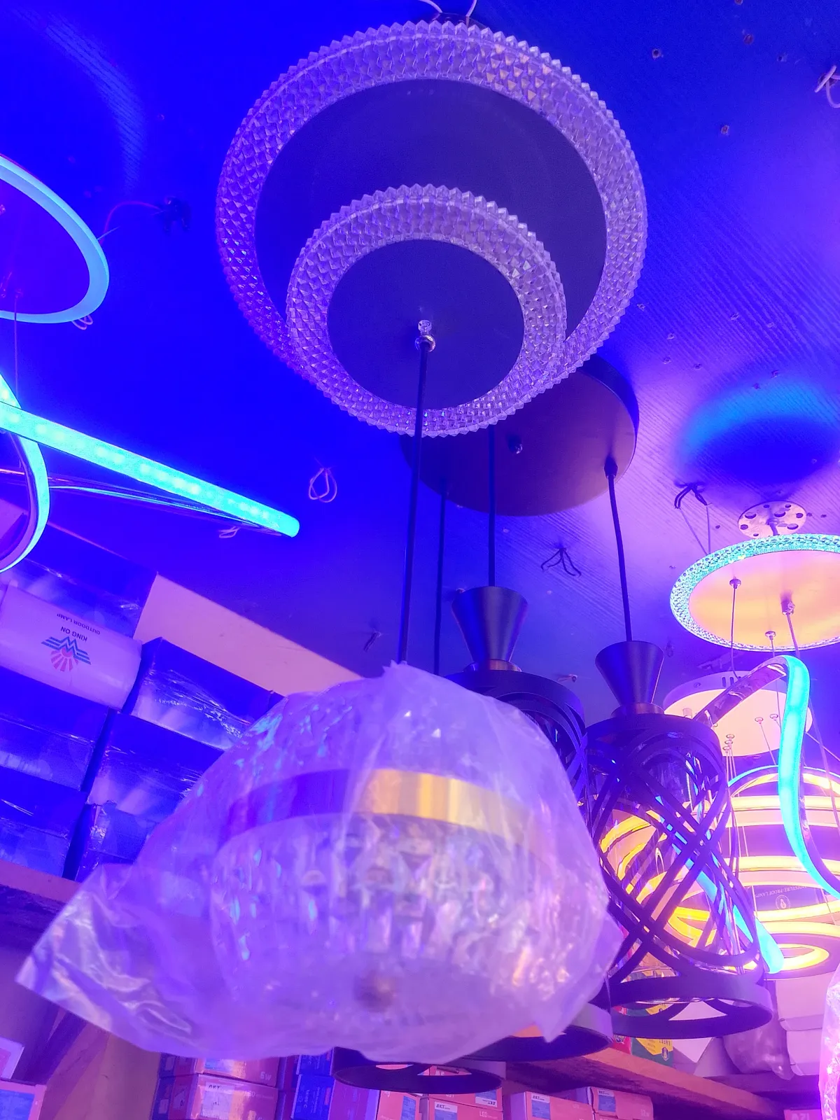 simple DropLed Chandelier Lighting - Image 1