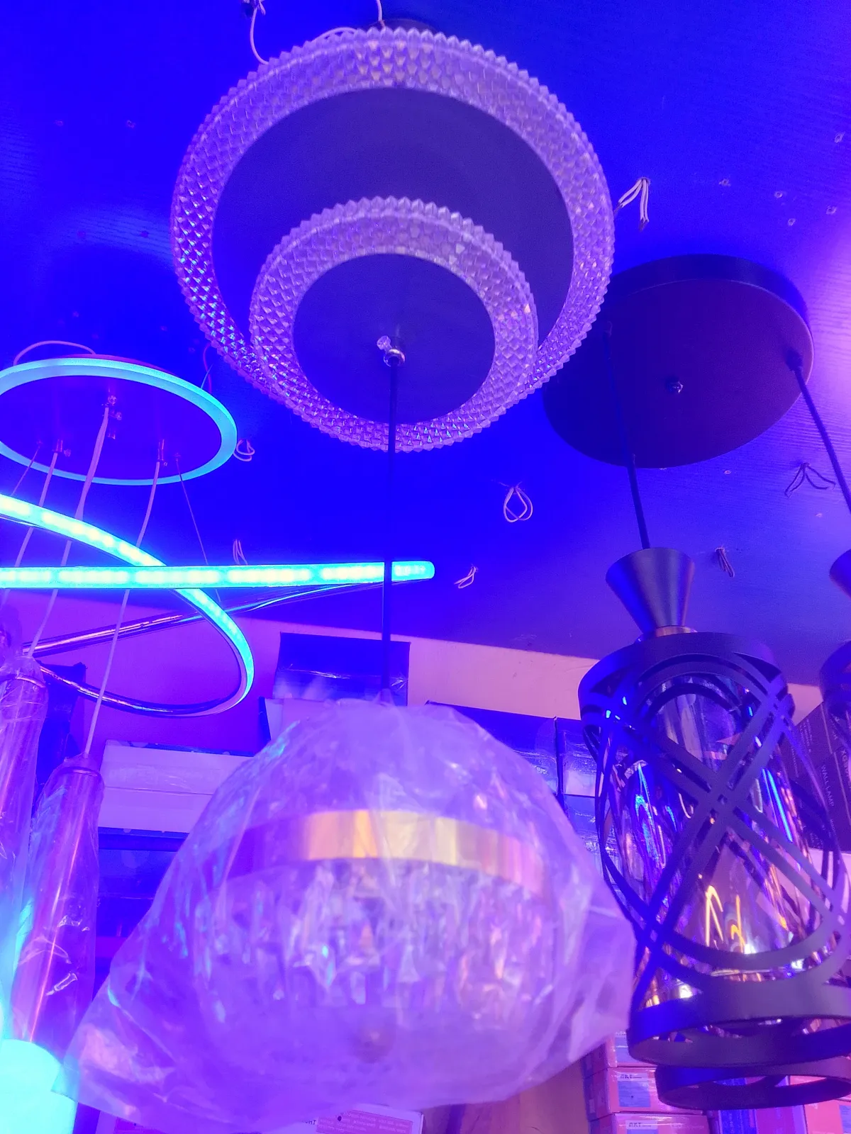 simple DropLed Chandelier Lighting - Image 3