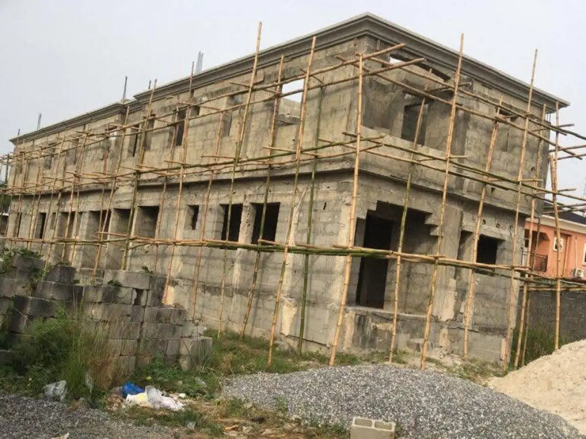 Building Contractor - Image 14