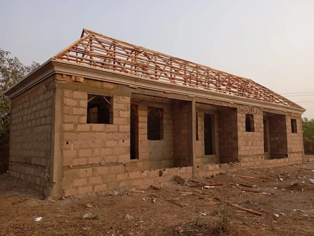 Building Contractor - Image 16