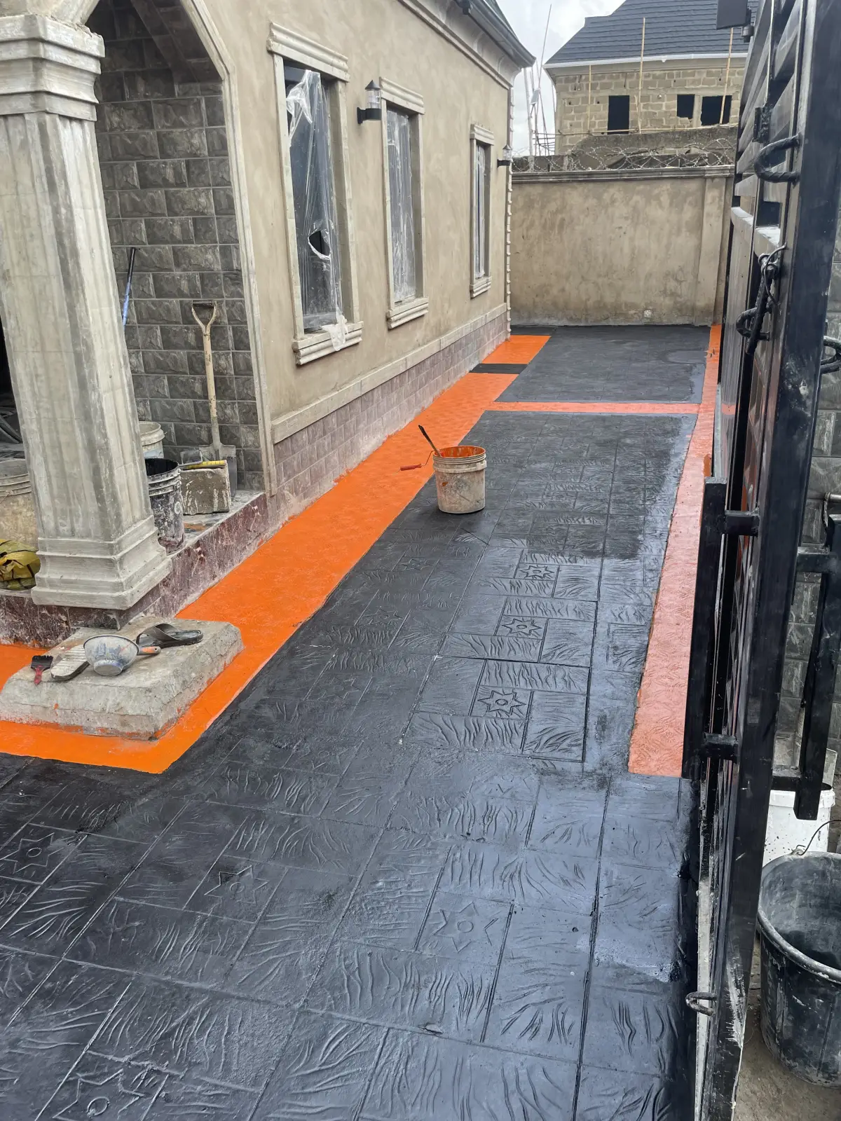 Building Contractor - Image 18