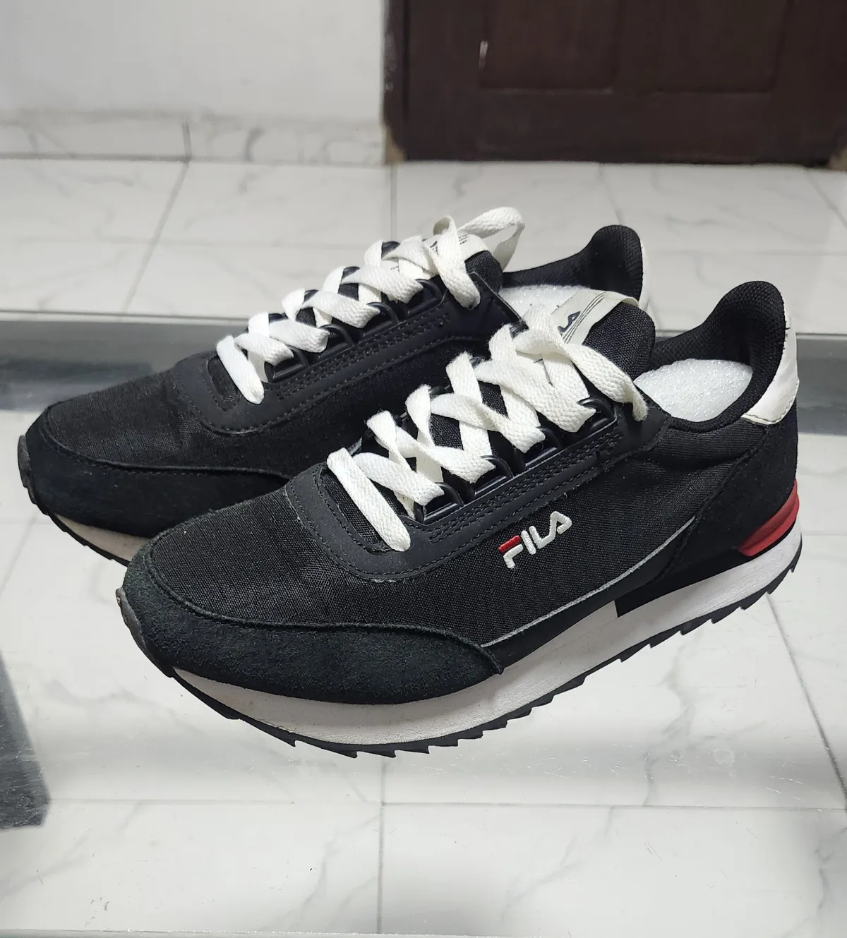 Original Fila sneakers 38size - Image 1