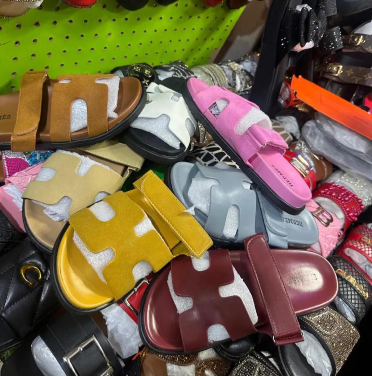 Leather slippers - Image 4