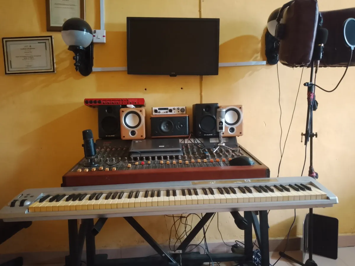 Complete Music Recording Studio Equipments - Image 3