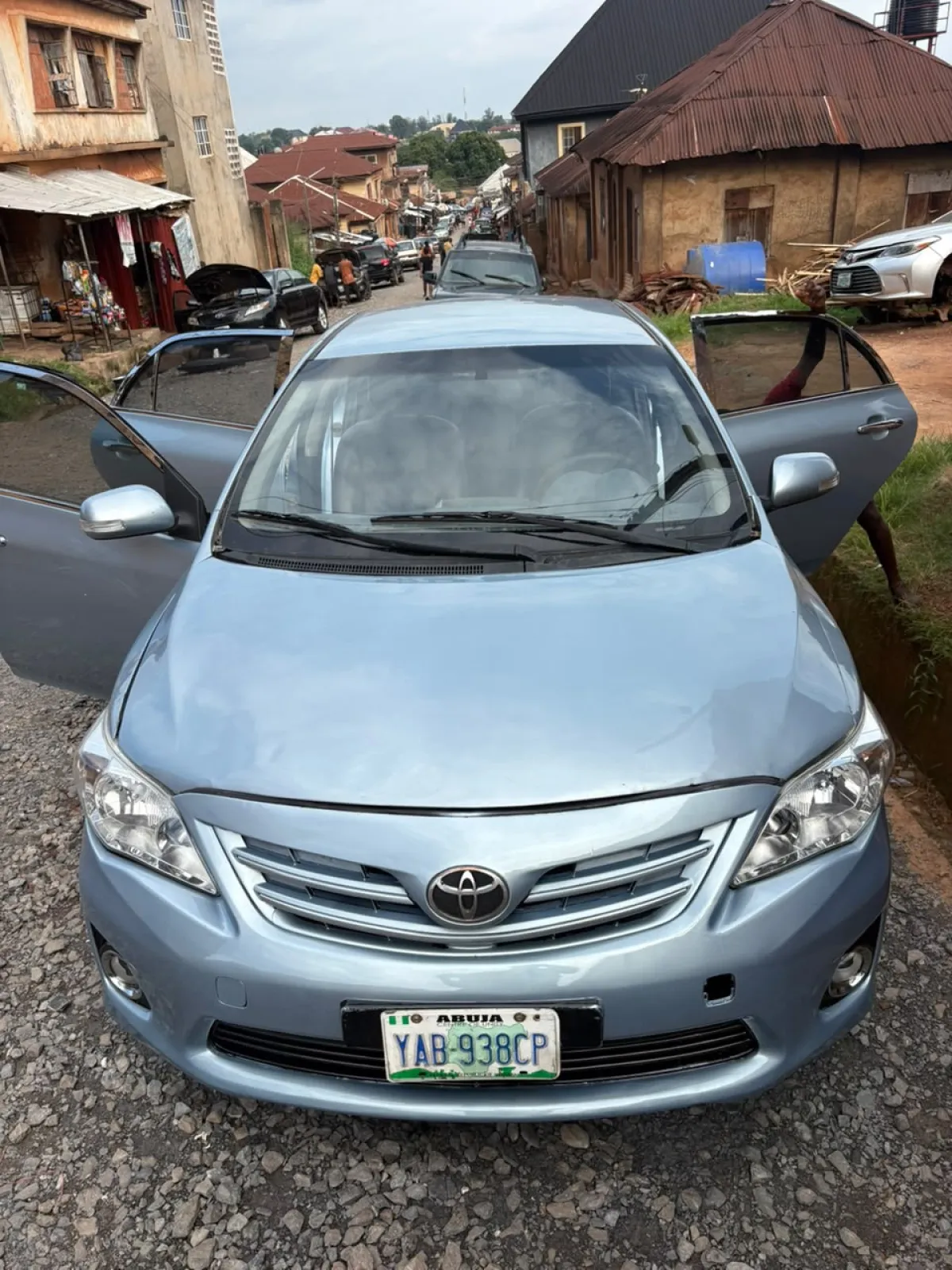 2010 Toyota corolla - Image 1