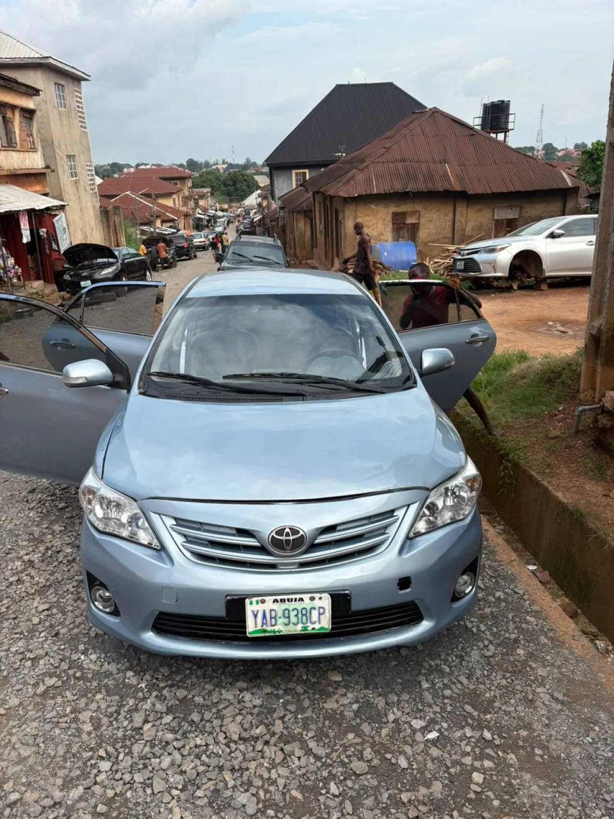 2010 Toyota corolla - Image 2