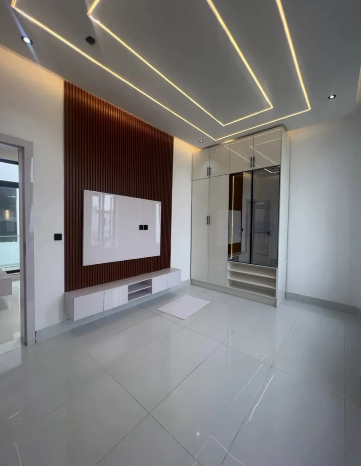 5 Bedroom fully detached duplex for sale - Image 7