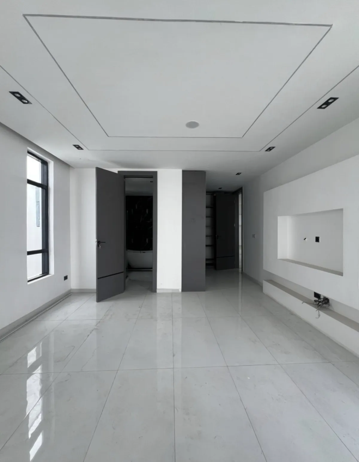 5 Bedroom fully detached - Image 8