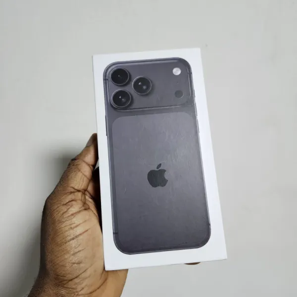 i18 Pro Max Dubai version