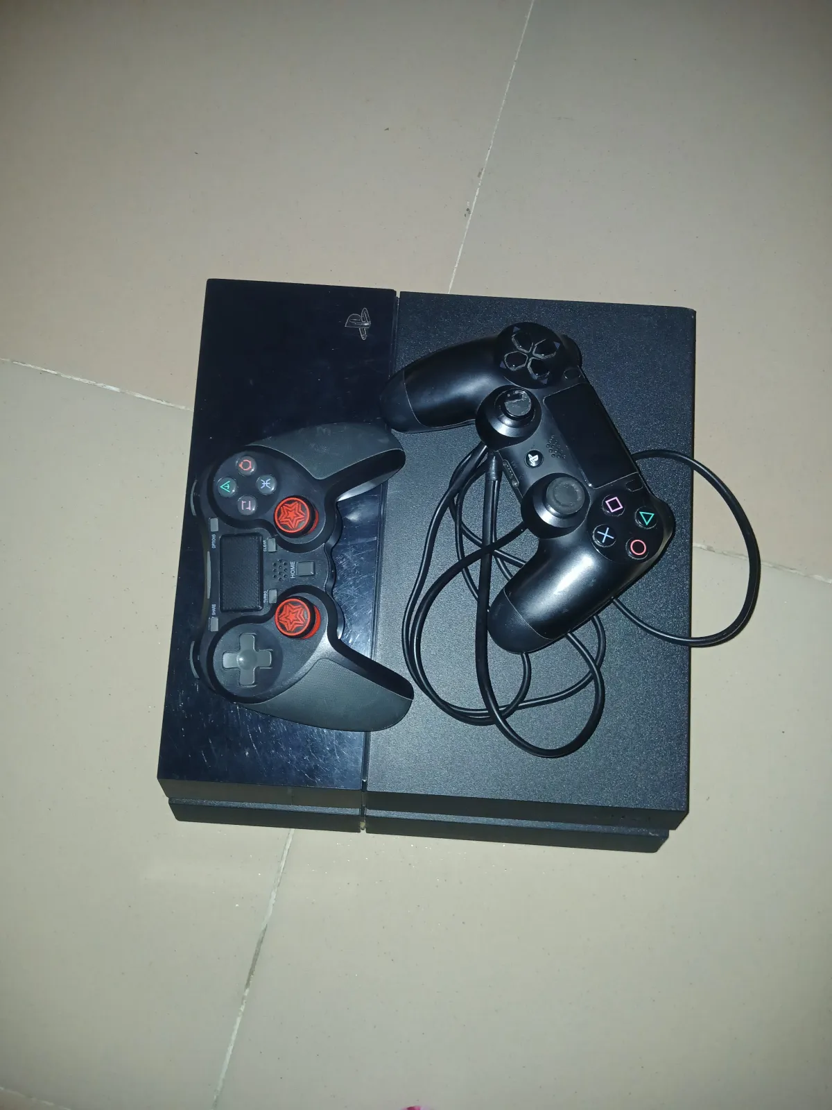 Playstation 4 - Image 2