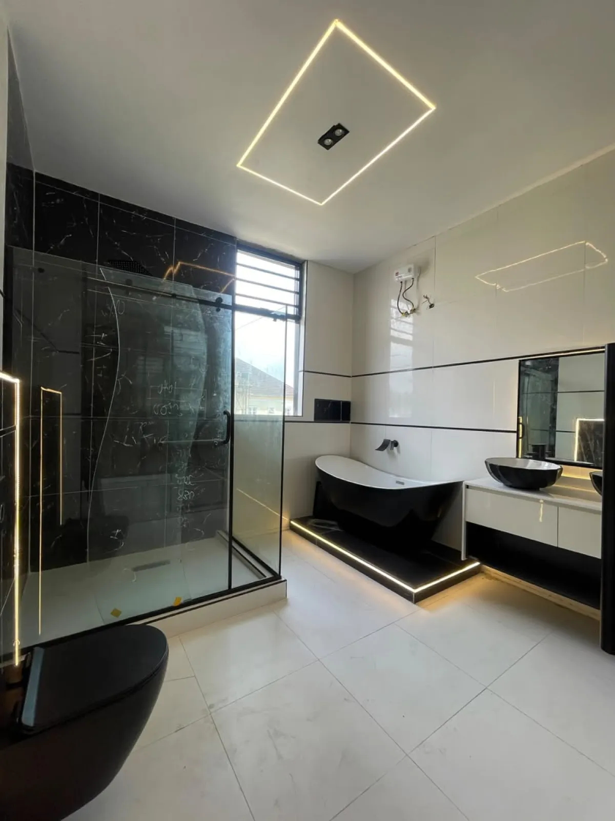 5 Bedroom fully detached duplex with pool and gym for sale - Image 8