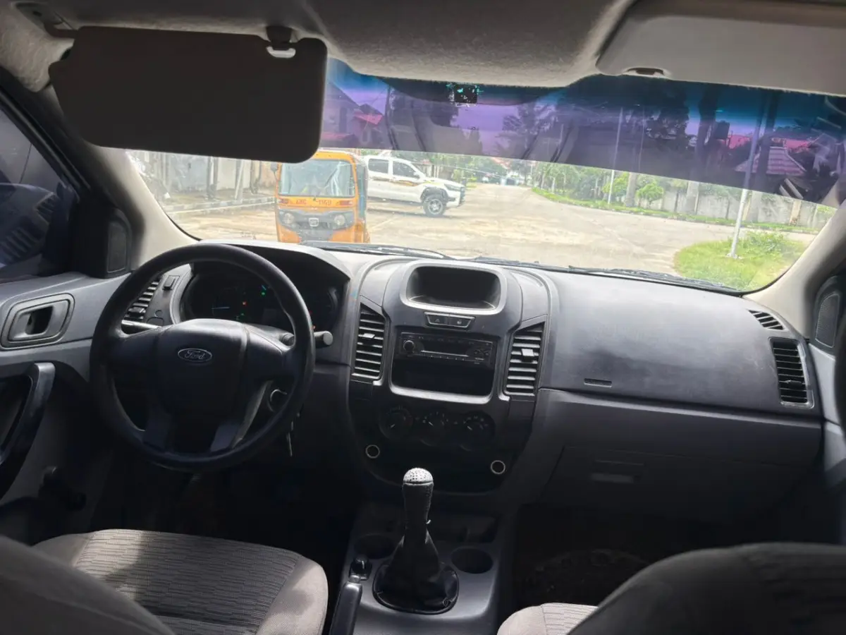 Ford Hilux 2012/13 - Image 6