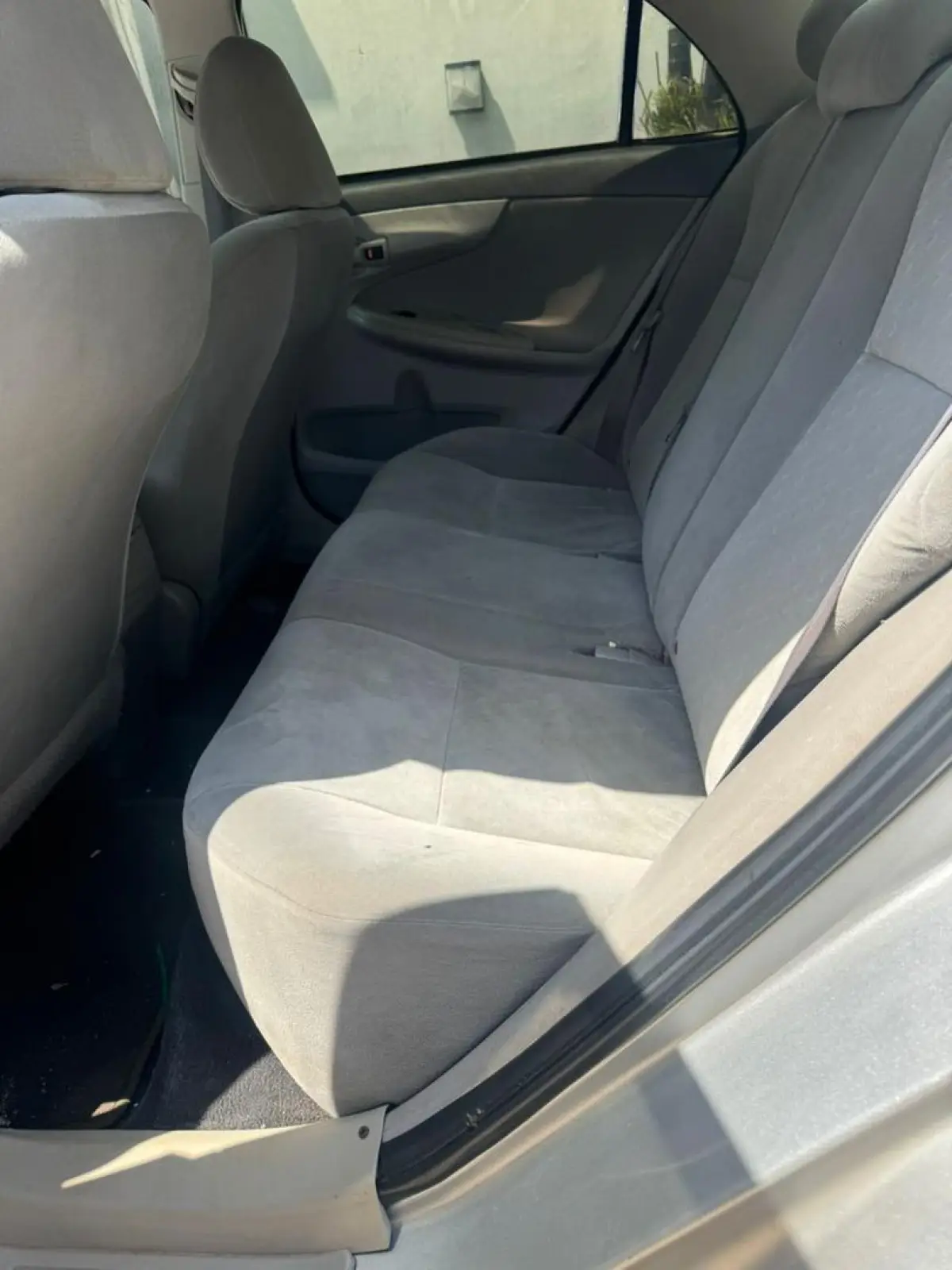 Toyota Corolla Le 08 - Image 3