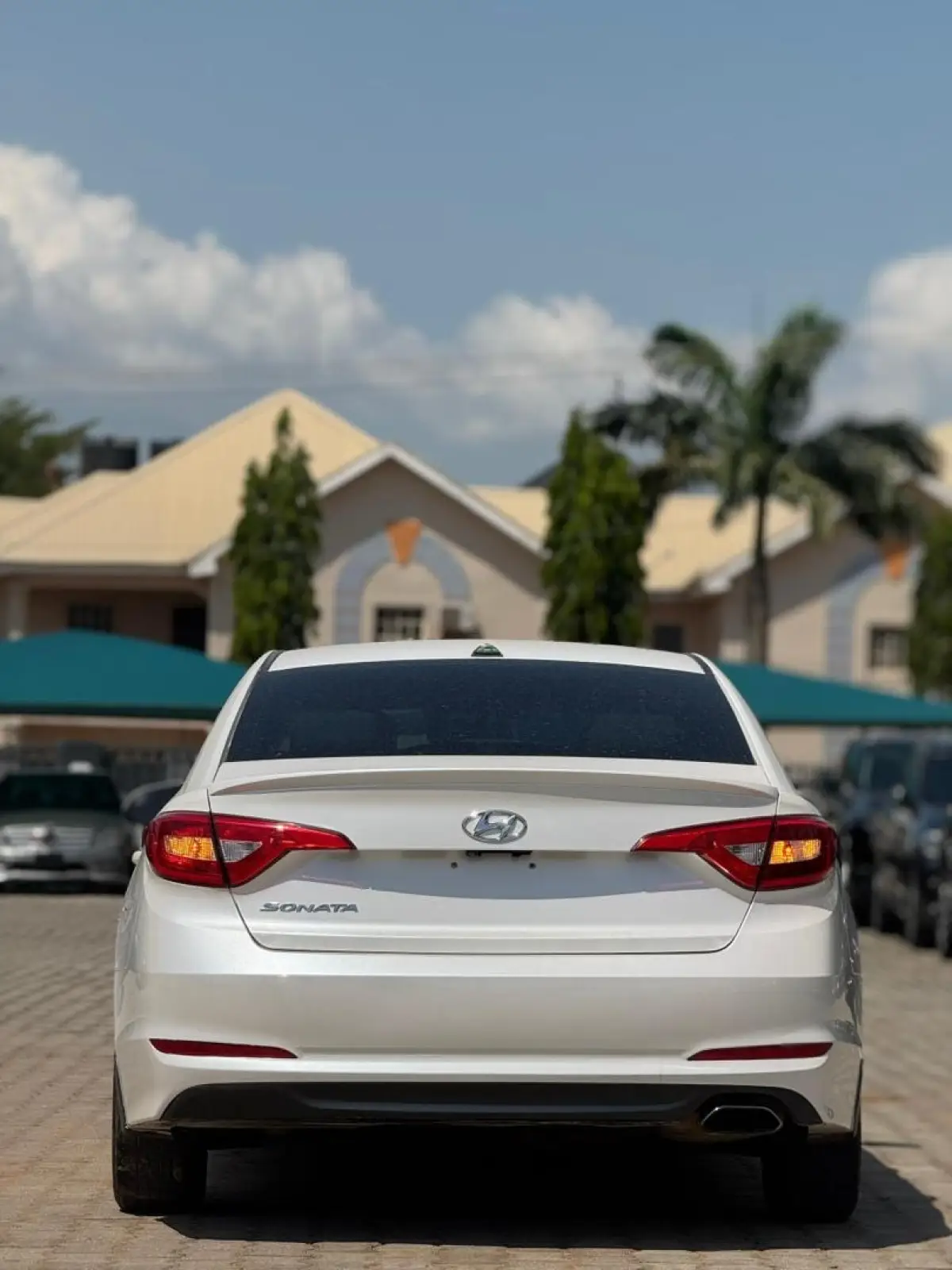 FOREIGN USED 2016 HYUNDAI SONATA FOR SALE - Image 6