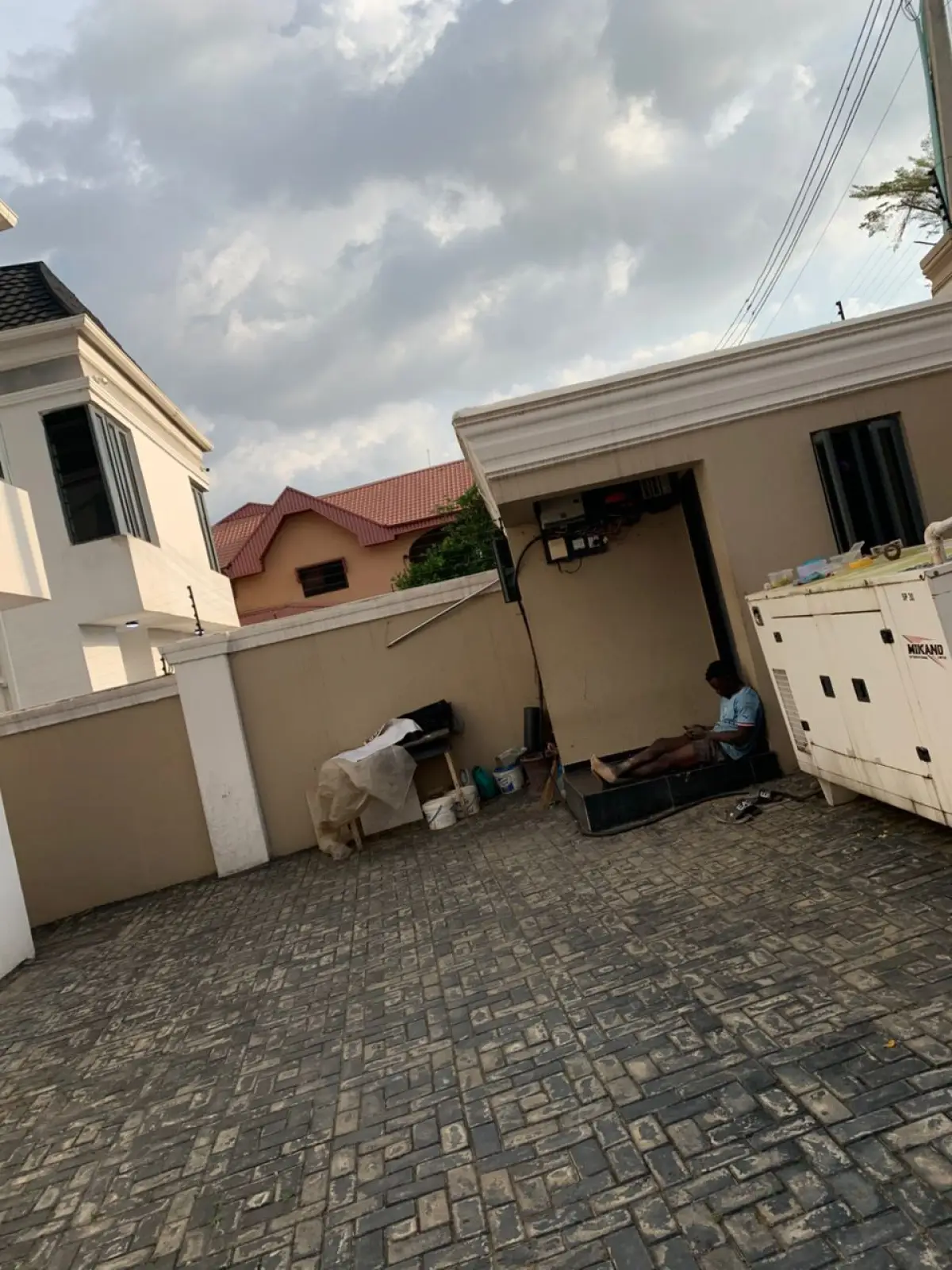 A WELL FURNISHED 5 BEDROOM DUPLEX FOR SALE AT OLUYOLE ESTATE - Image 3