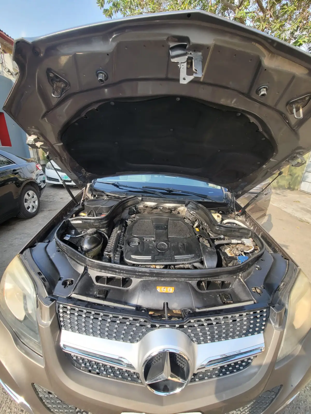 Toks standard BENZ GLK350 2013 used with no pano - Image 6