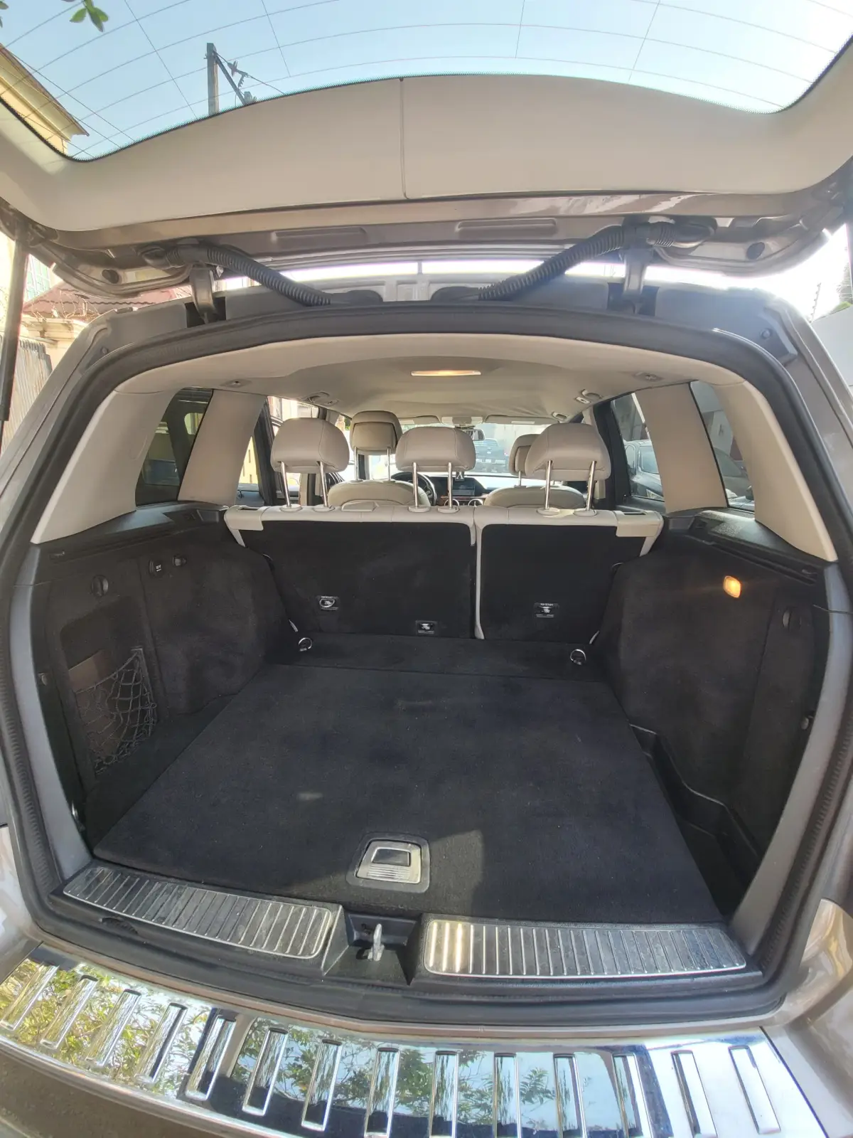 Toks standard BENZ GLK350 2013 used with no pano - Image 9