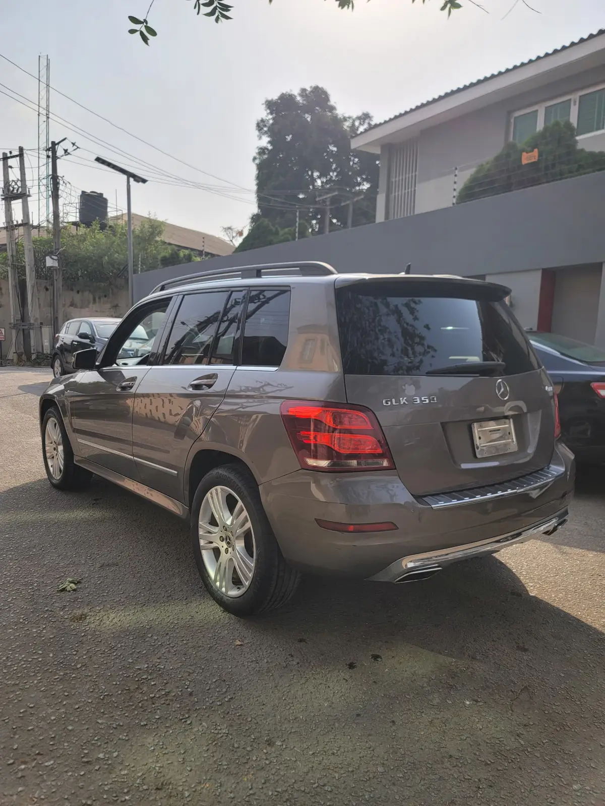 Toks standard BENZ GLK350 2013 used with no pano - Image 15