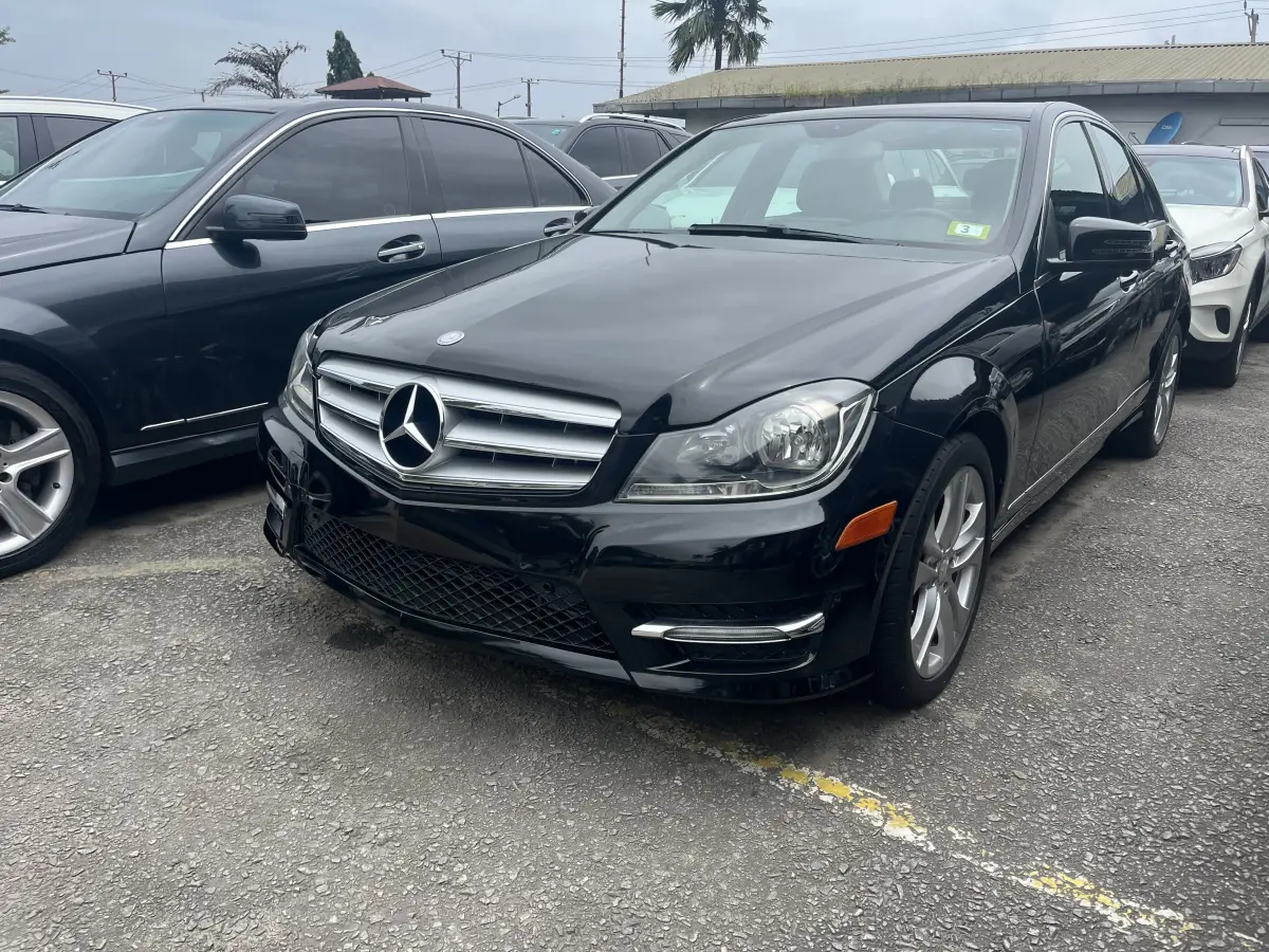 Foreign Used 2013 Mercedes Benz C300 - Image 3