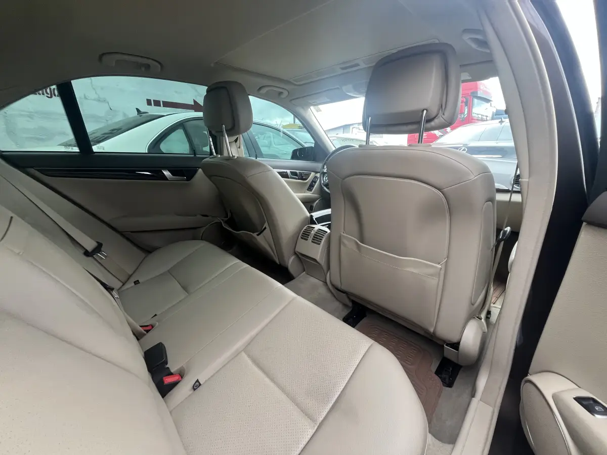 Foreign Used 2013 Mercedes Benz C300 - Image 5