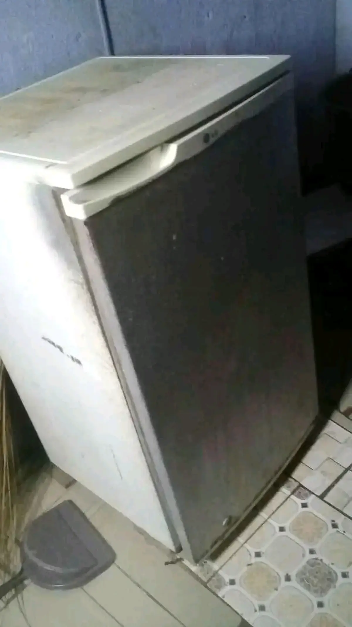 LG refrigerator - Image 1