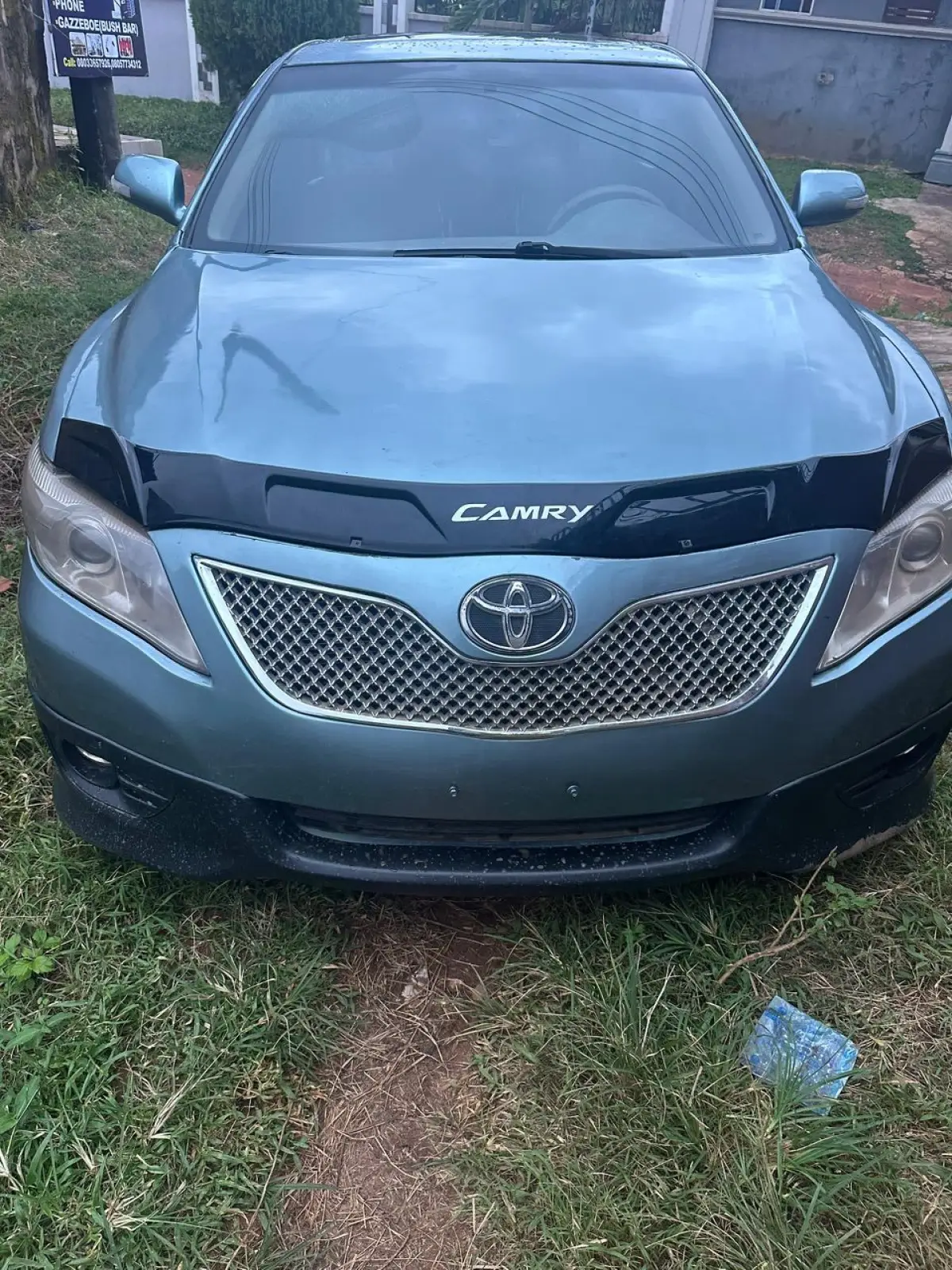Neatly Used Toyota Camry with all components intact - Image 1