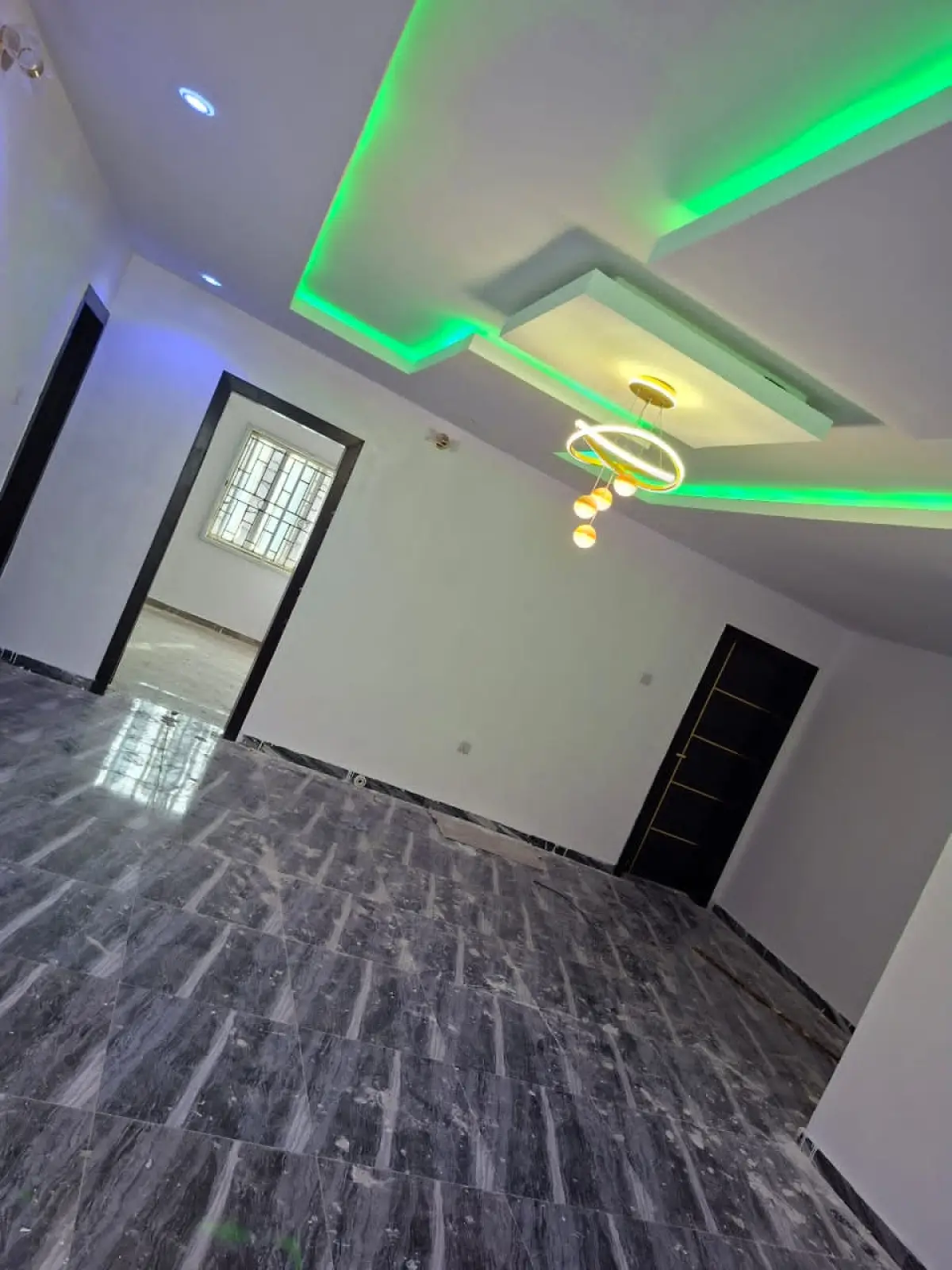3bedroom flat with full modern facilities at Johnson awe oluyole Estate - Image 4