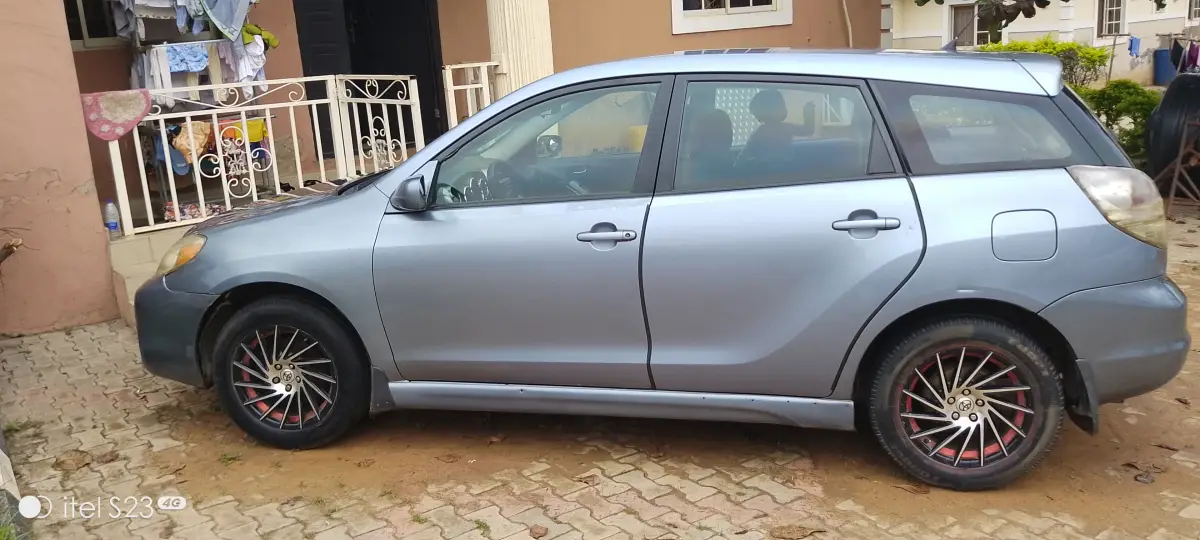 Toyota matrix - Image 3