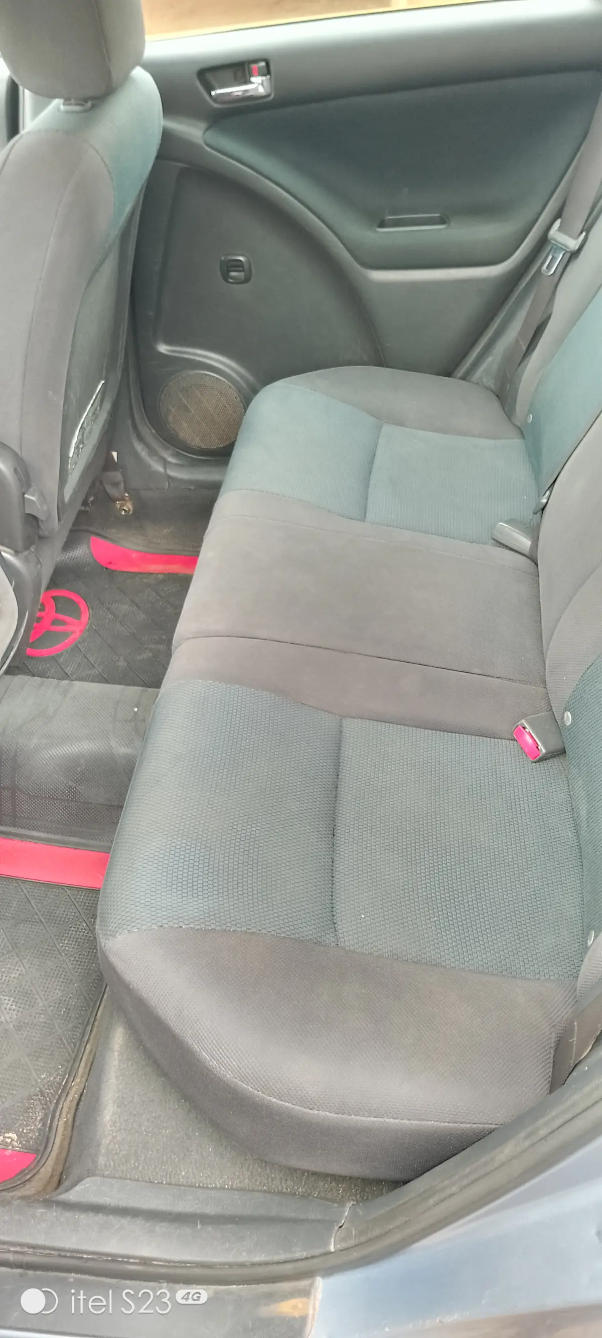 Toyota matrix - Image 4