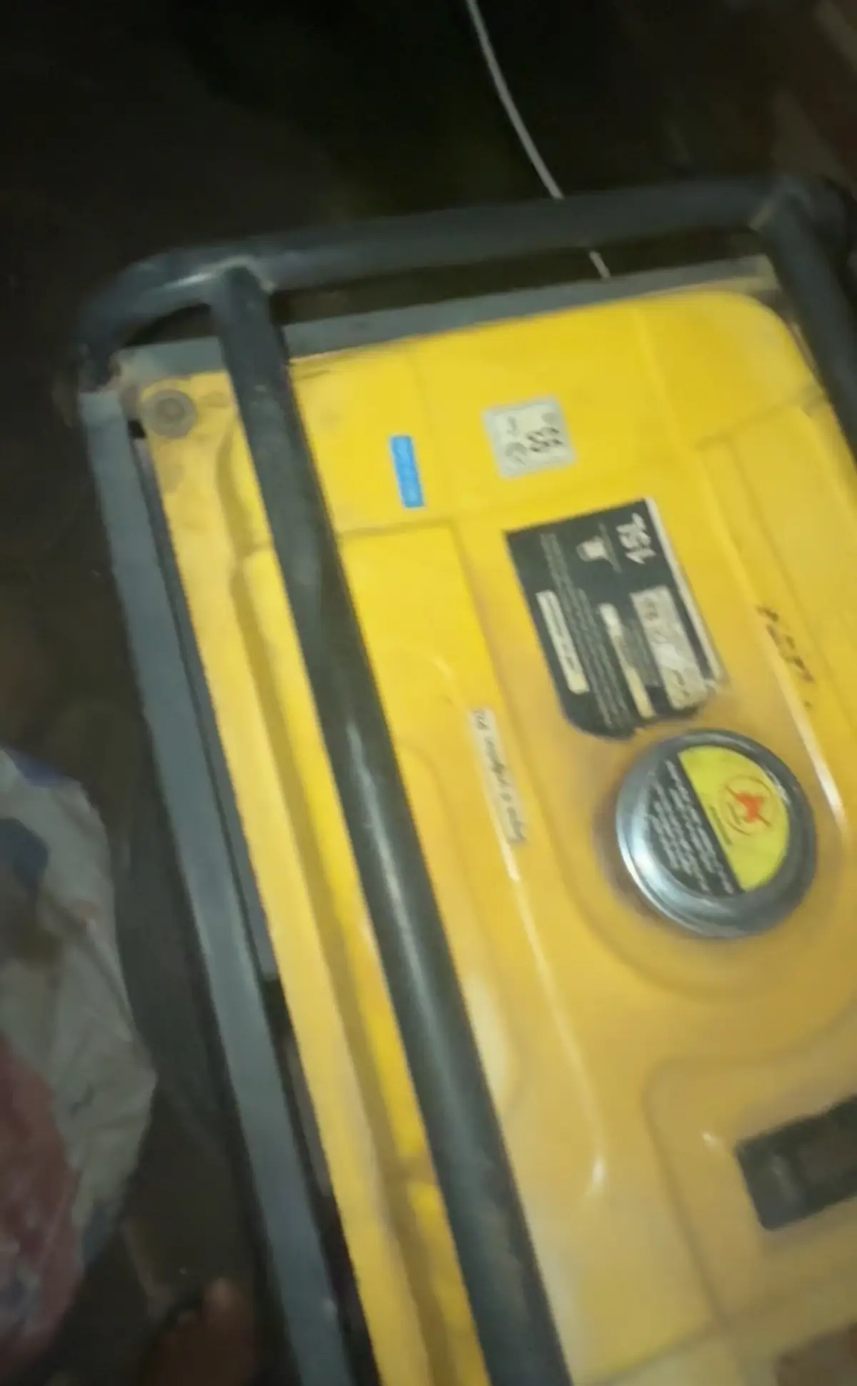 Few months used gen - Image 2