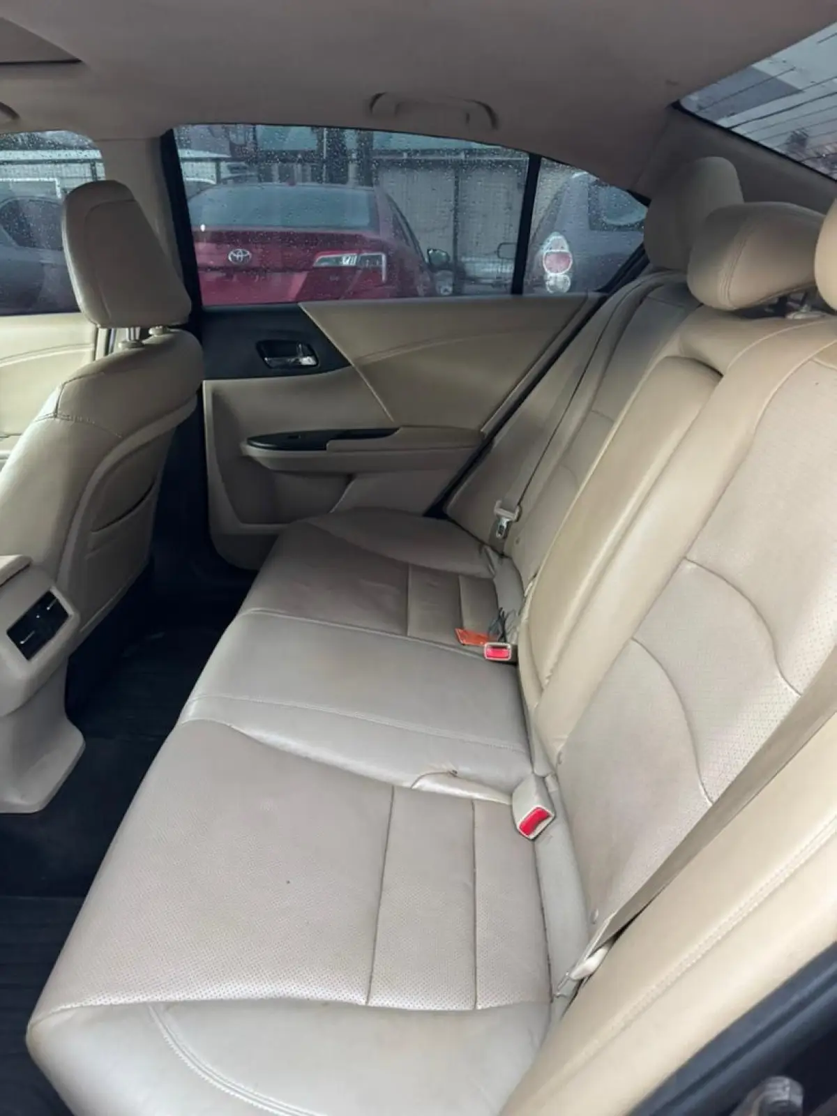 2016 UPGRADED HONDA ACCORD FULL OPTION V6 FOR SALE - Image 5