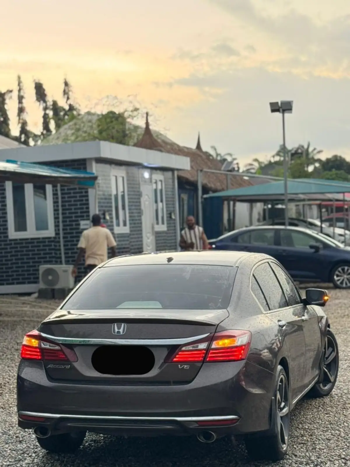 2016 UPGRADED HONDA ACCORD FULL OPTION V6 FOR SALE - Image 7