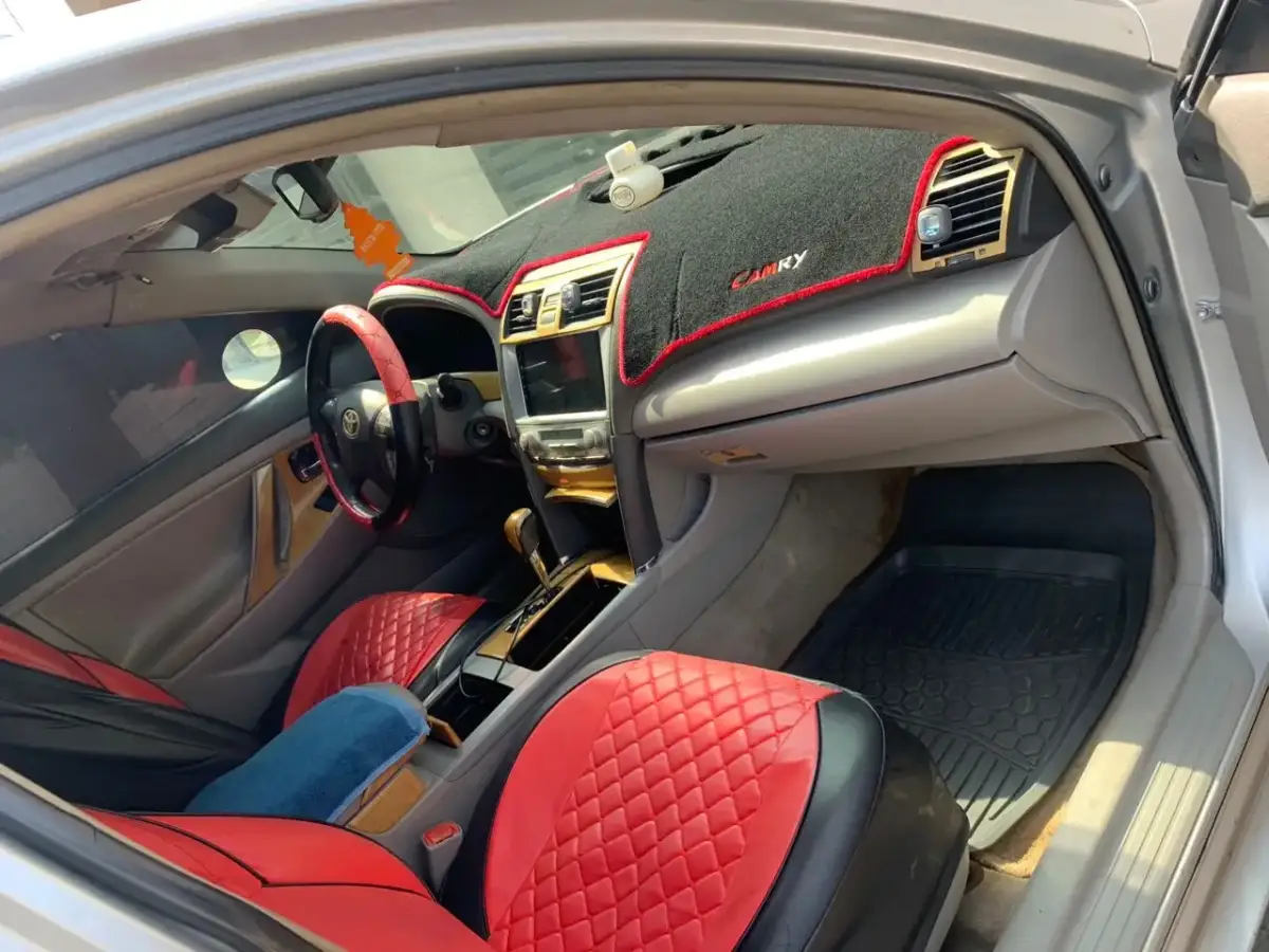 Toyota Camry 2009 - Image 6