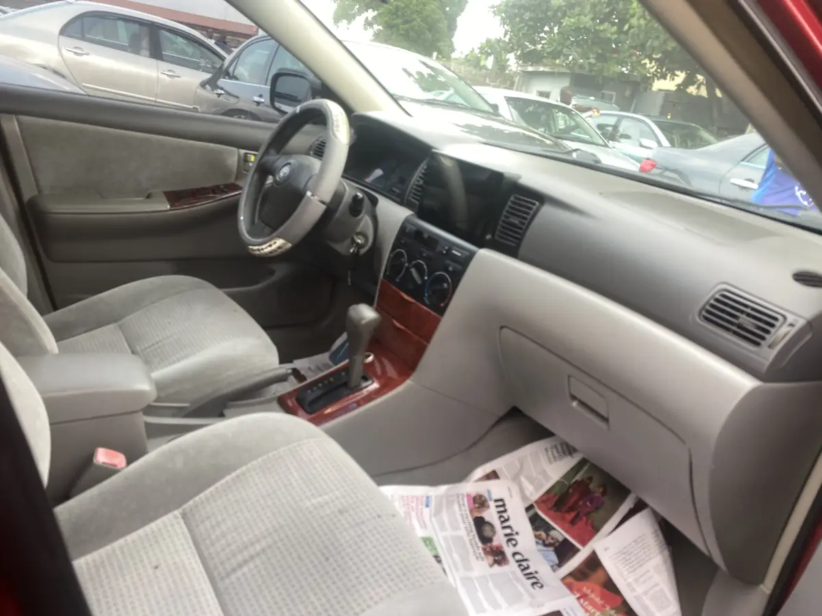 Foreign Used 2007 Toyota corolla - Image 4