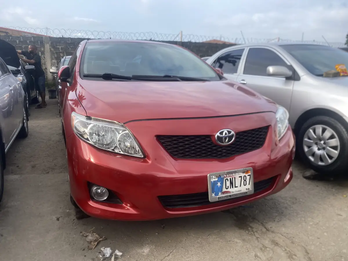 Foreign Used 2011 Toyota corolla - Image 1