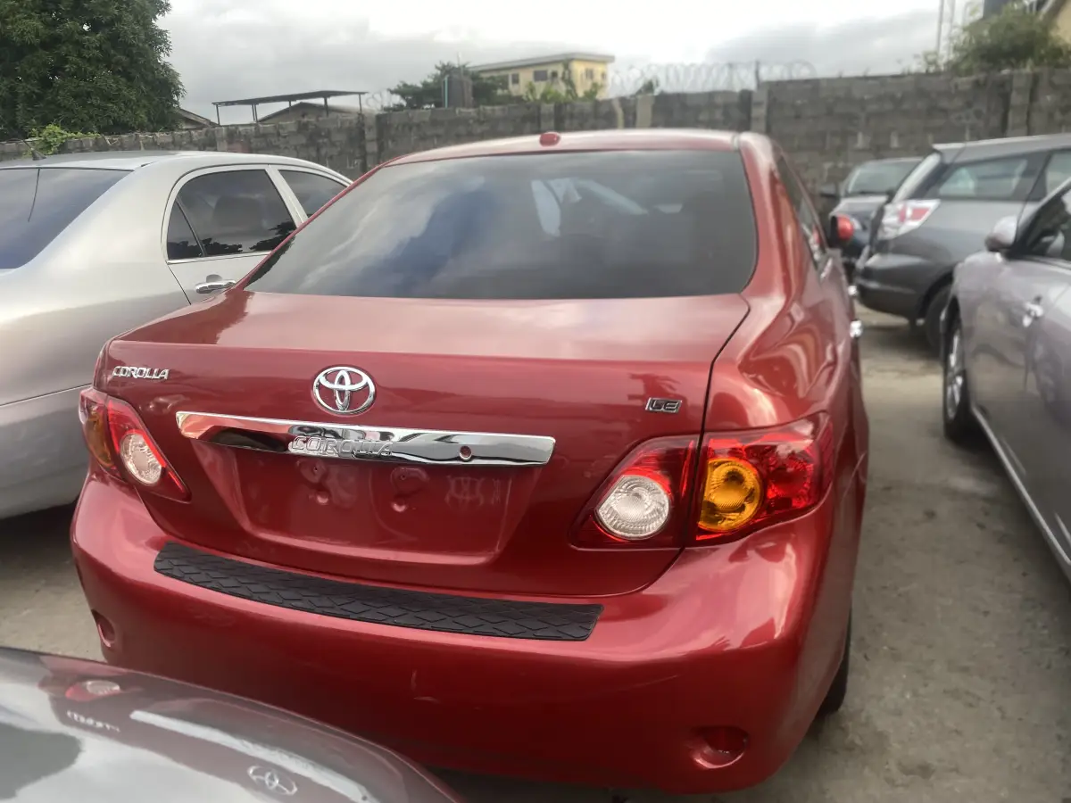 Foreign Used 2011 Toyota corolla - Image 8