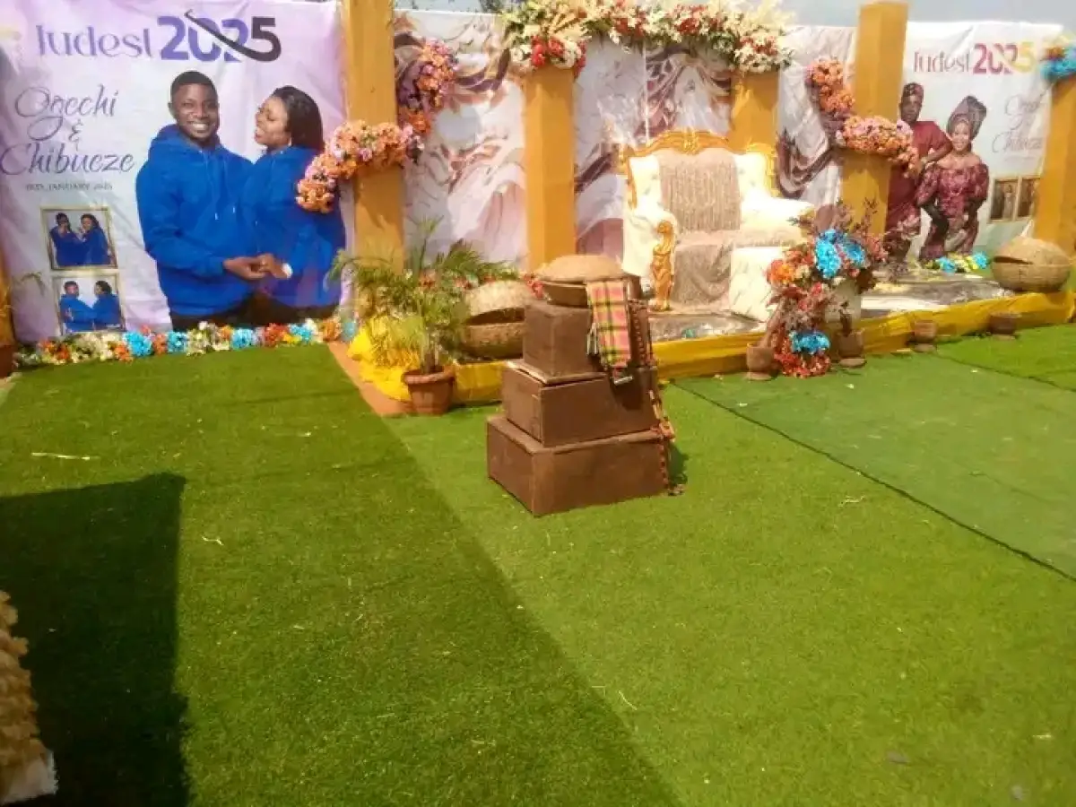 Classy Wedding and traditional decorations - Image 2