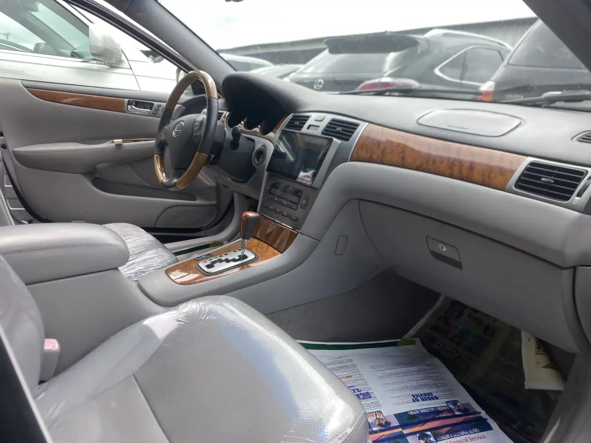 Foreign Used 2005 lexus Es330 - Image 4