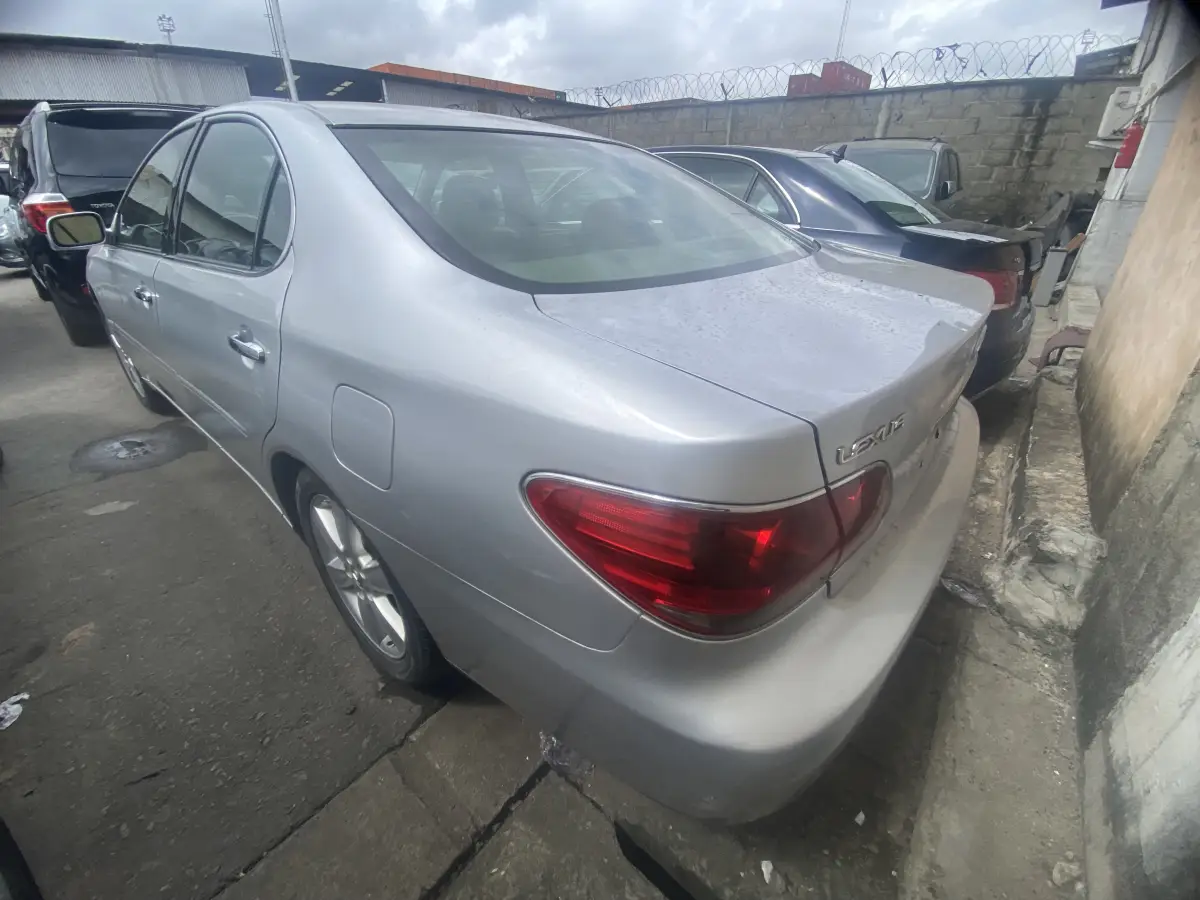 Foreign Used 2005 lexus Es330 - Image 8