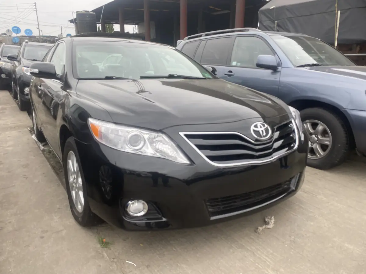 Foreign Used 2010 Toyota camry - Image 1