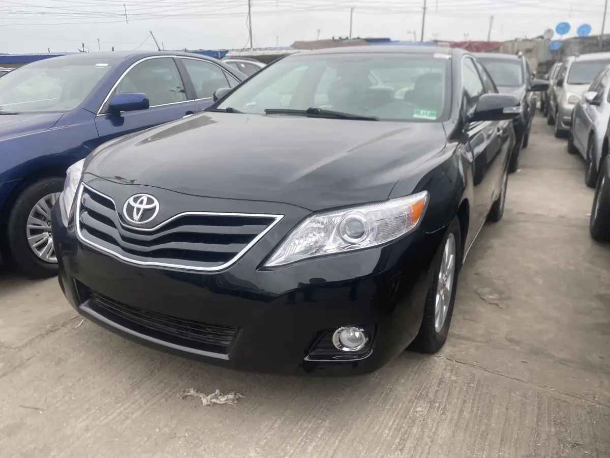 Foreign Used 2010 Toyota camry - Image 3