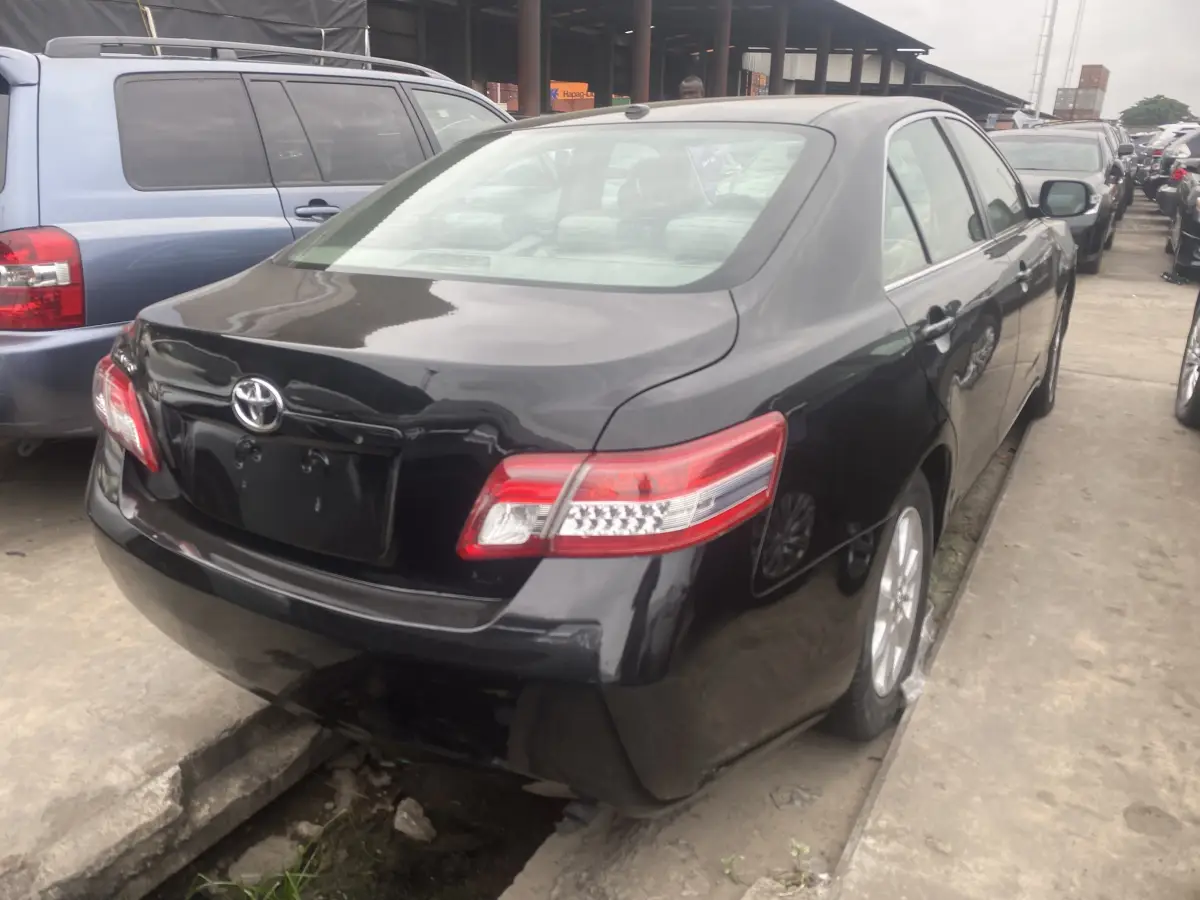 Foreign Used 2010 Toyota camry - Image 7