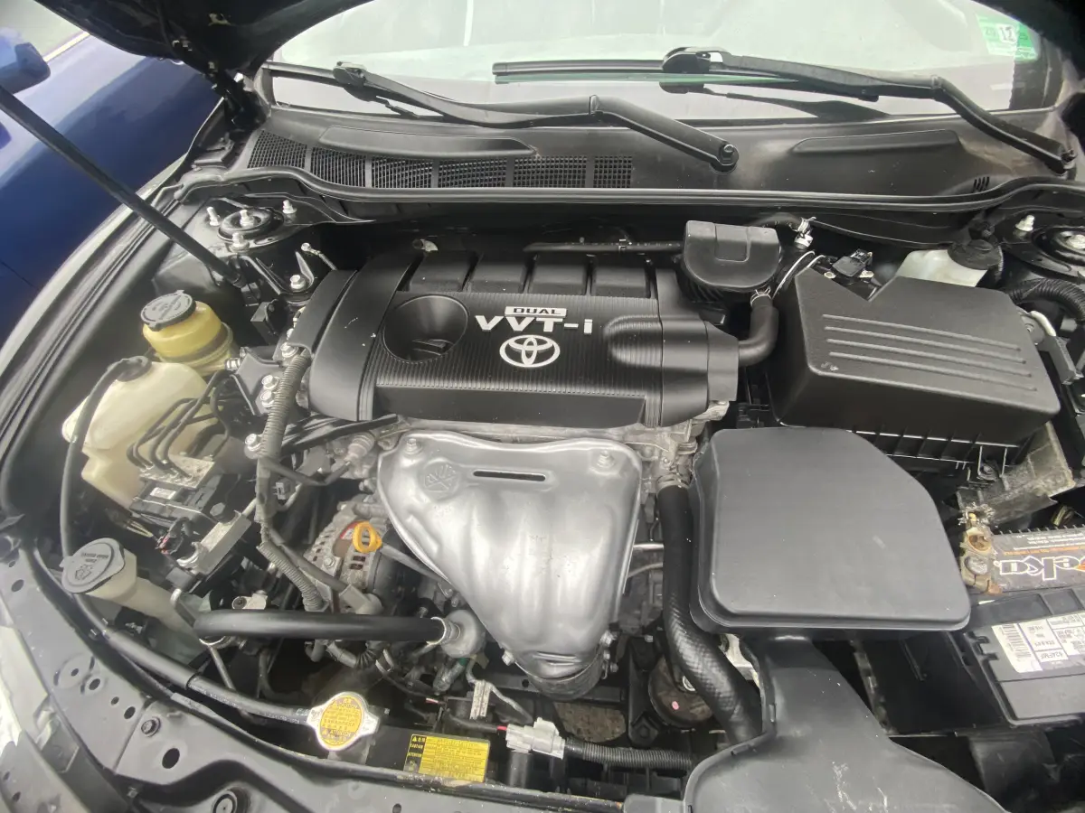 Foreign Used 2010 Toyota camry - Image 10